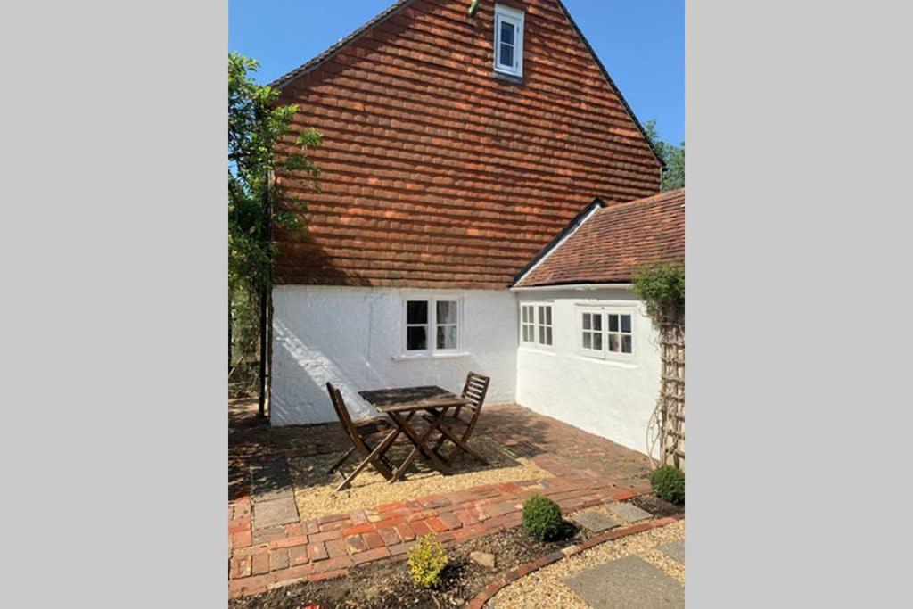 Rose Cottage Rowland's Castle Exterior foto